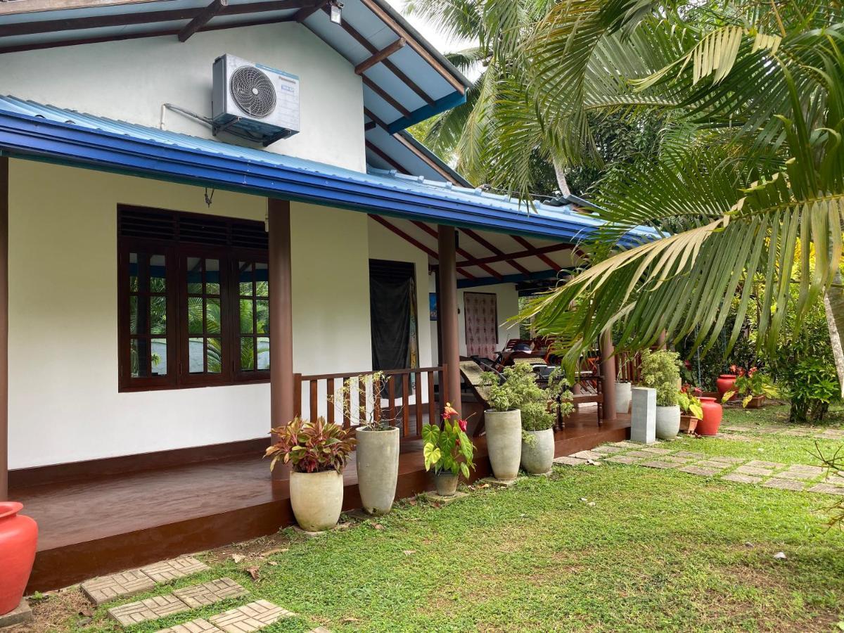 See Turtle Villa Tangalle Exterior photo