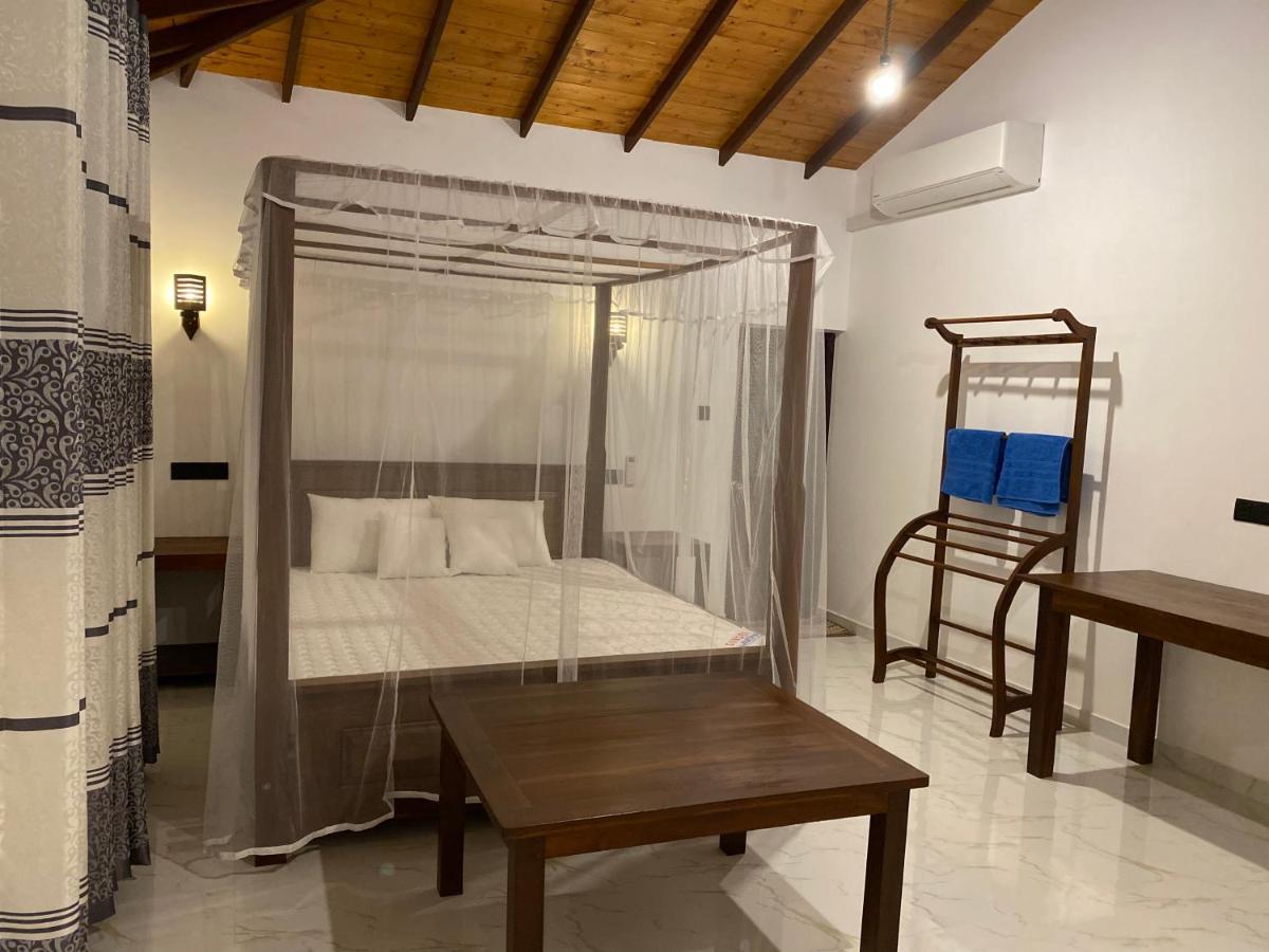 See Turtle Villa Tangalle Exterior photo