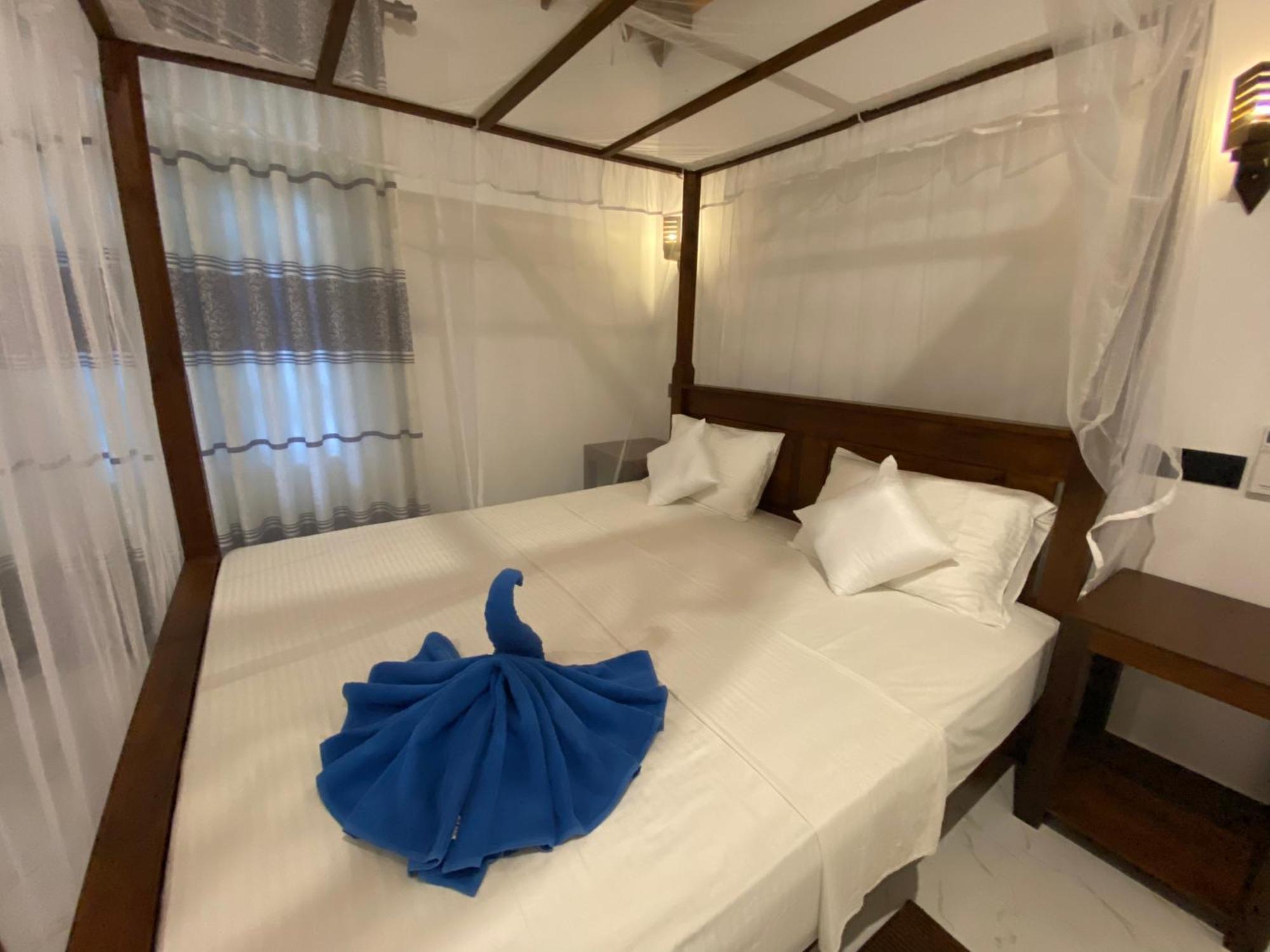 See Turtle Villa Tangalle Exterior photo