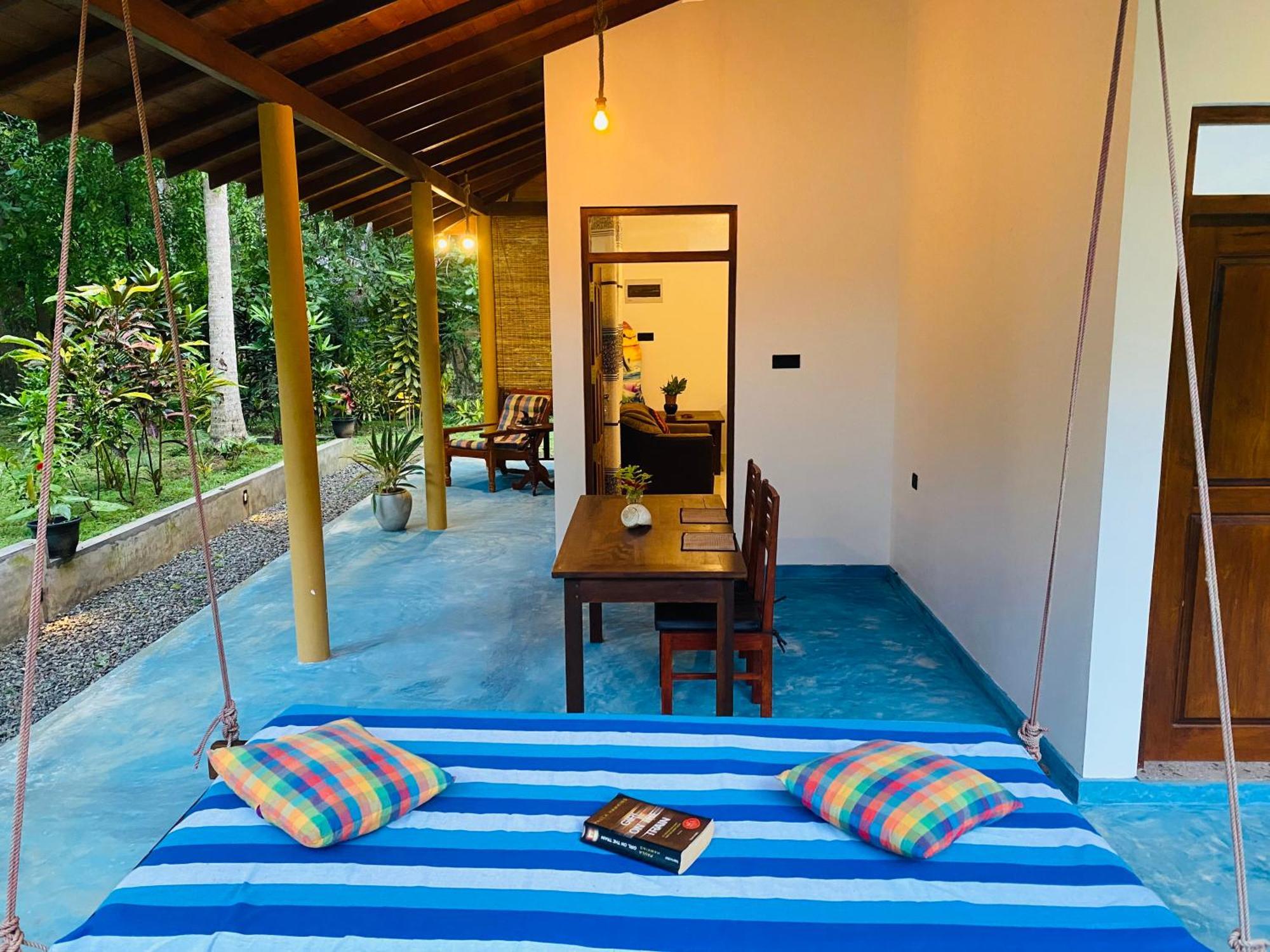 See Turtle Villa Tangalle Exterior photo