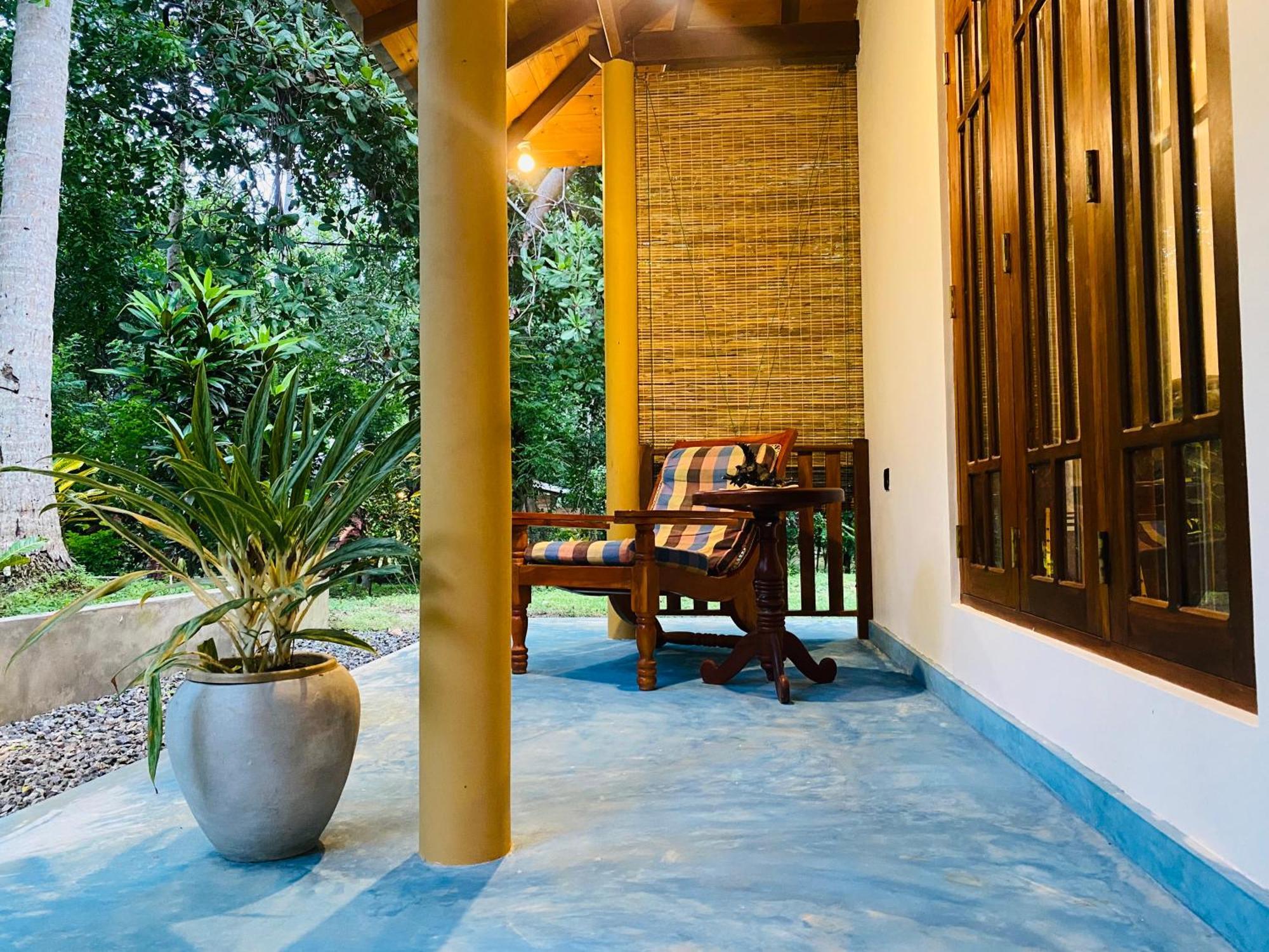 See Turtle Villa Tangalle Exterior photo
