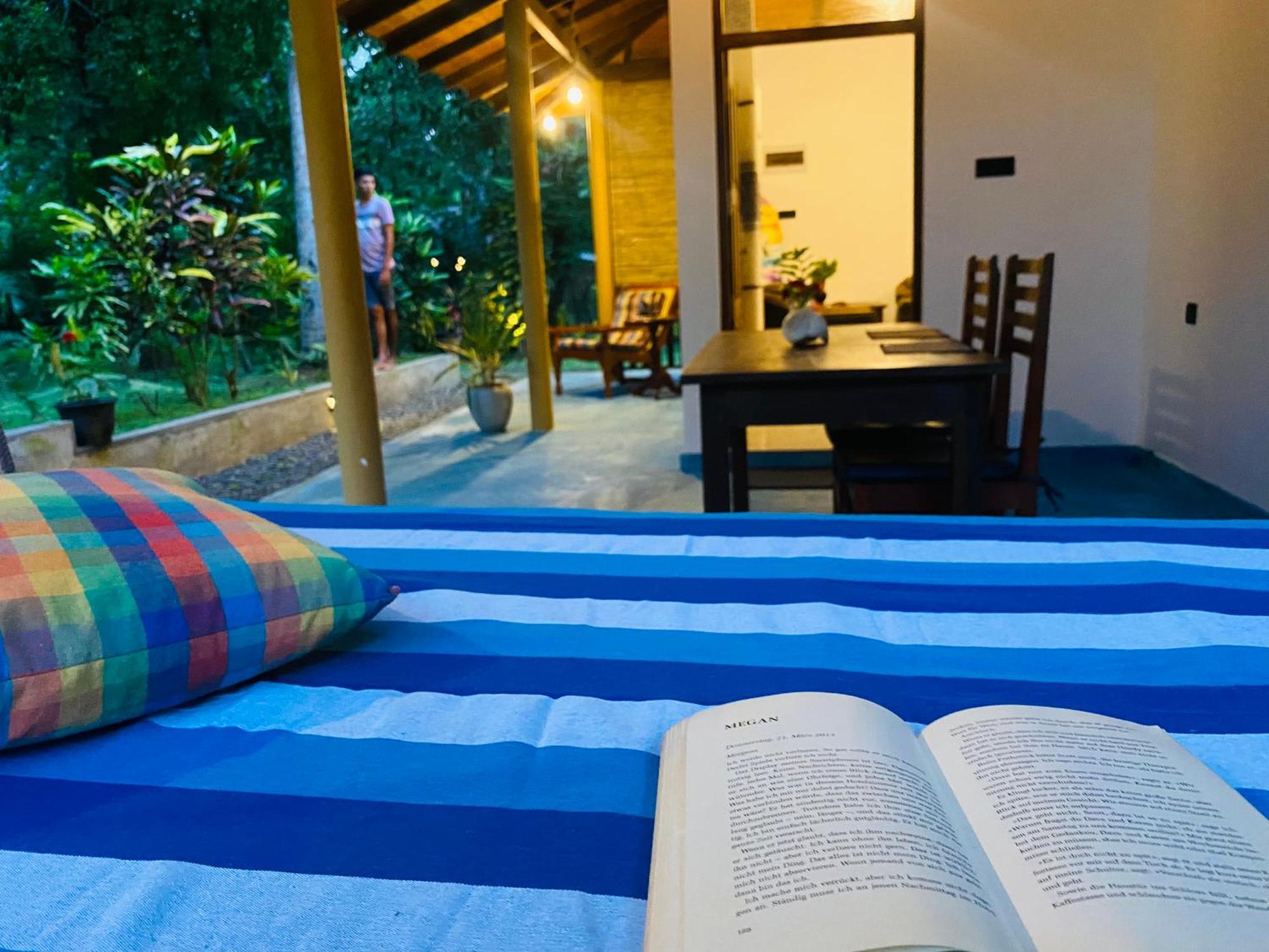 See Turtle Villa Tangalle Exterior photo